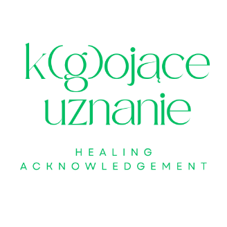 Logo 'Kojące Uznanie' w odcieniach zieleni, symbolizujące uzdrawiające uznanie w Przystanek Gronówka